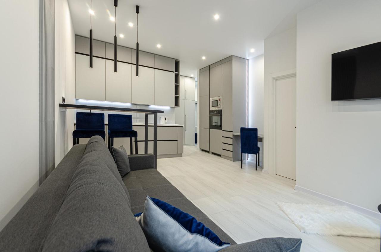 Petrovdom 166-3B In Beautiful Apartments In Rc "Yaroslaviv Grad" Κίεβο Εξωτερικό φωτογραφία