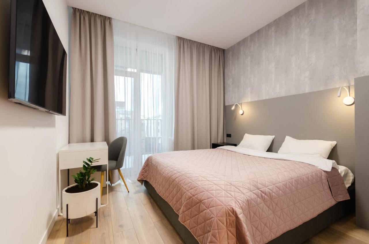 Petrovdom 166-3B In Beautiful Apartments In Rc "Yaroslaviv Grad" Κίεβο Εξωτερικό φωτογραφία
