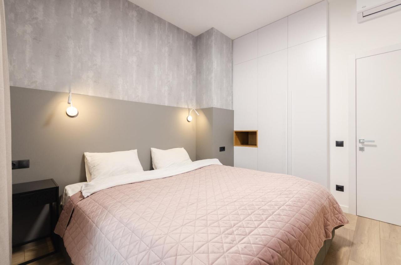 Petrovdom 166-3B In Beautiful Apartments In Rc "Yaroslaviv Grad" Κίεβο Εξωτερικό φωτογραφία