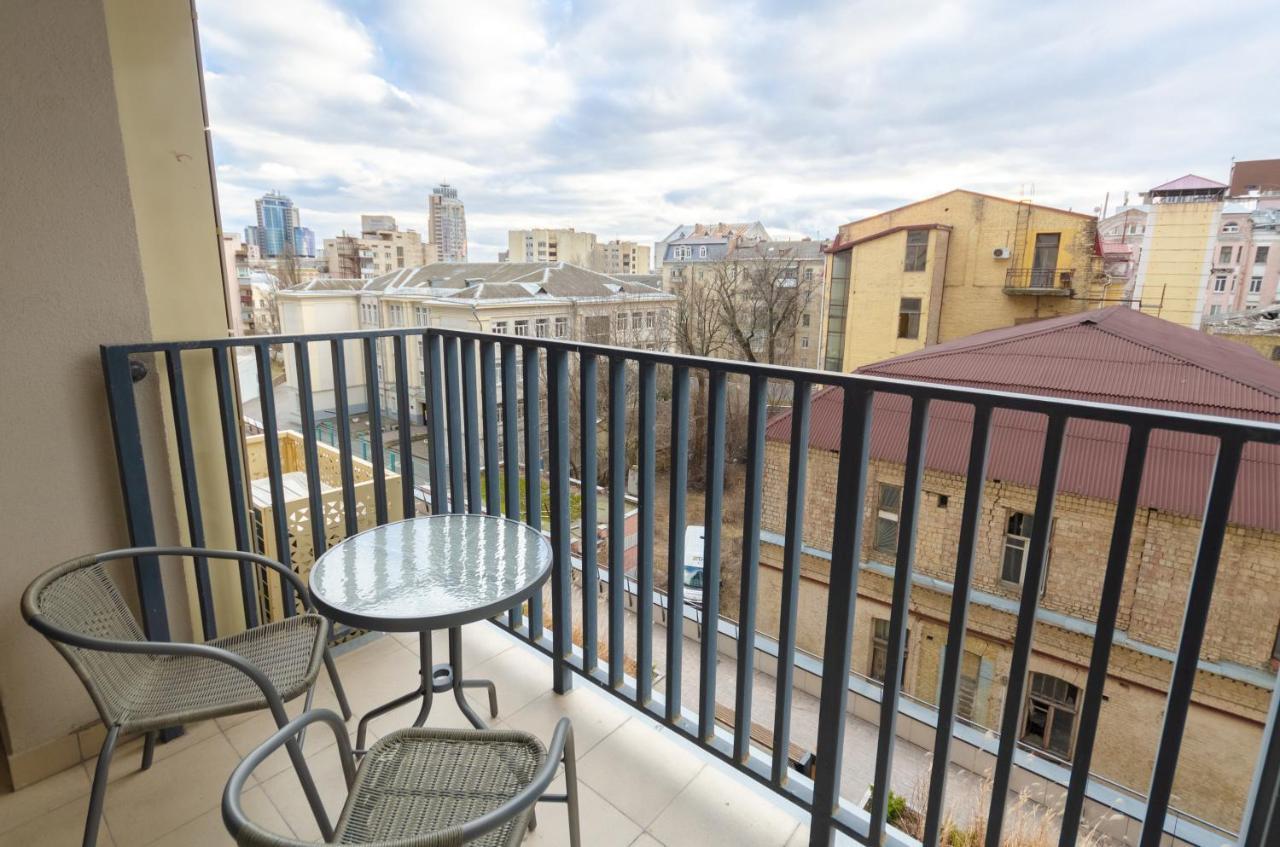 Petrovdom 166-3B In Beautiful Apartments In Rc "Yaroslaviv Grad" Κίεβο Εξωτερικό φωτογραφία