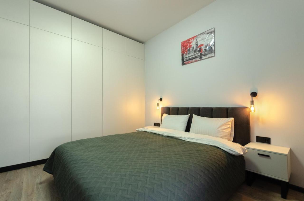 Petrovdom 166-3B In Beautiful Apartments In Rc "Yaroslaviv Grad" Κίεβο Εξωτερικό φωτογραφία