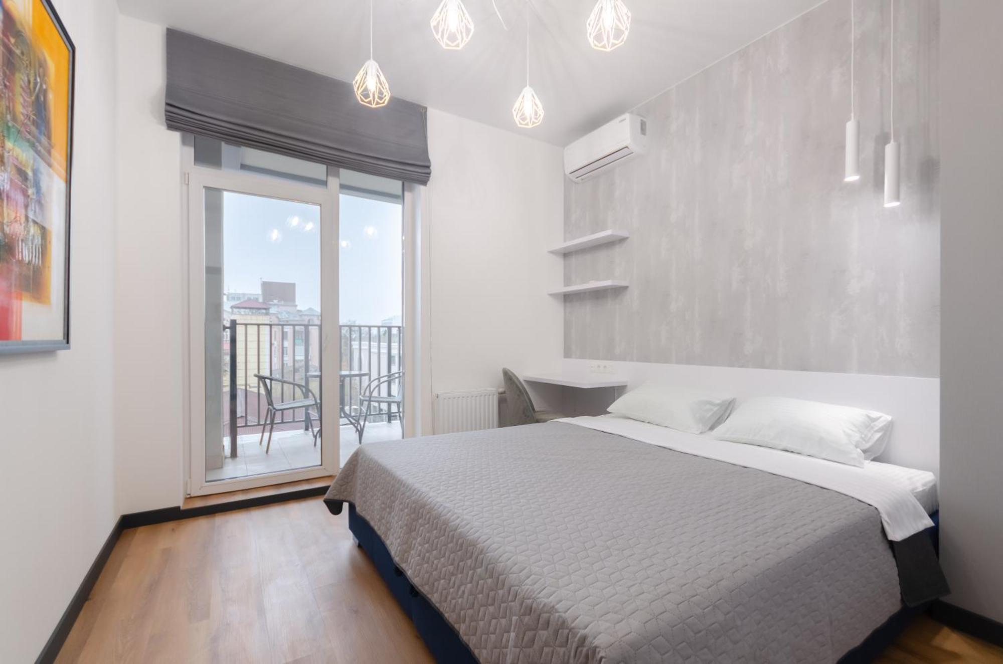 Petrovdom 166-3B In Beautiful Apartments In Rc "Yaroslaviv Grad" Κίεβο Εξωτερικό φωτογραφία