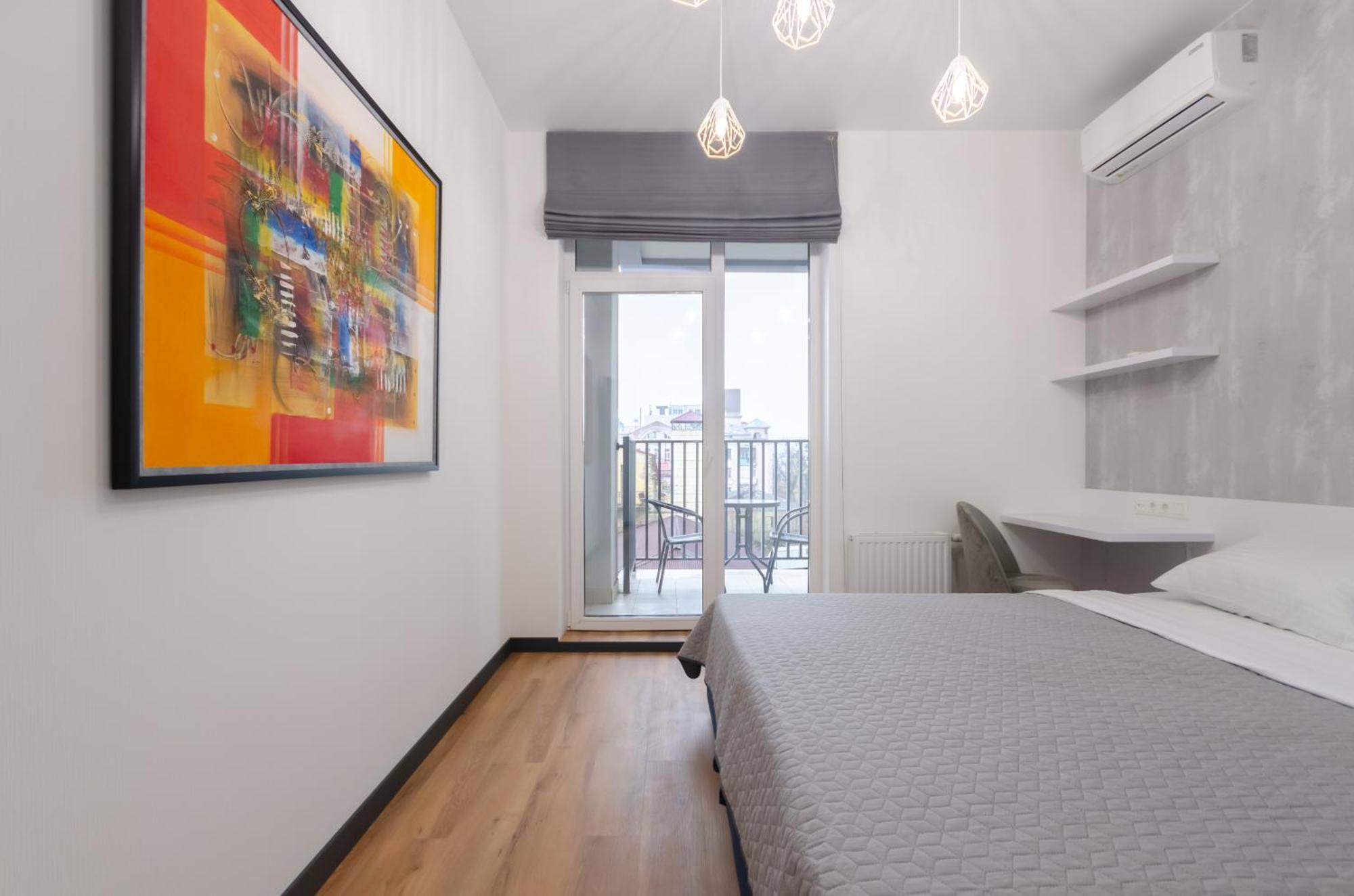 Petrovdom 166-3B In Beautiful Apartments In Rc "Yaroslaviv Grad" Κίεβο Εξωτερικό φωτογραφία